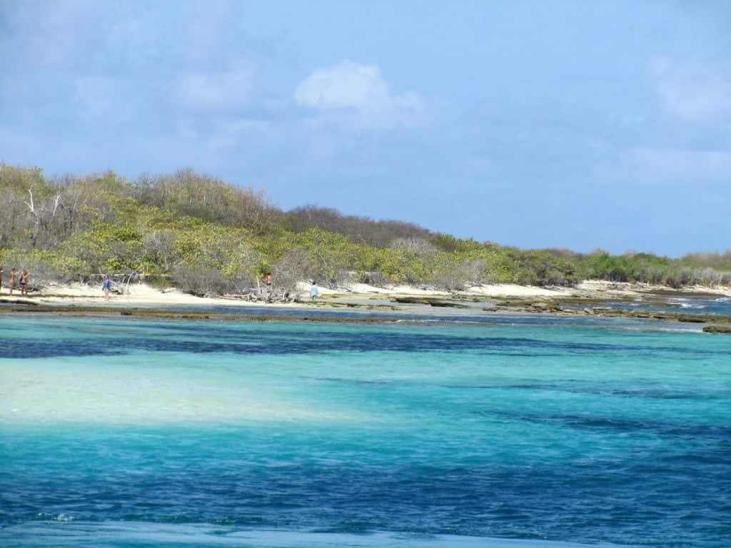 voyage en Guadeloupe : excursion à Petite-Terre - catamaran