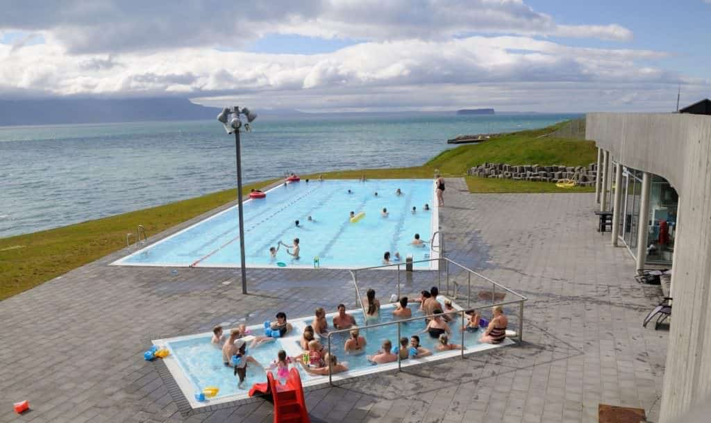 voyage en Islande : piscine