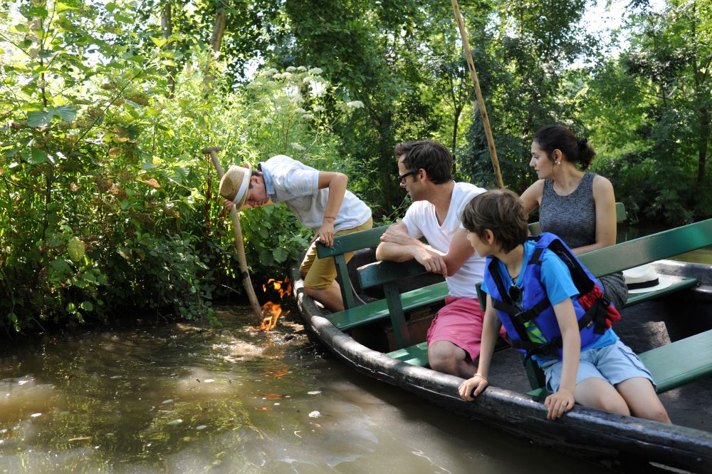 Barque dans le Marais Poitevin : mettre le feu à l'eau