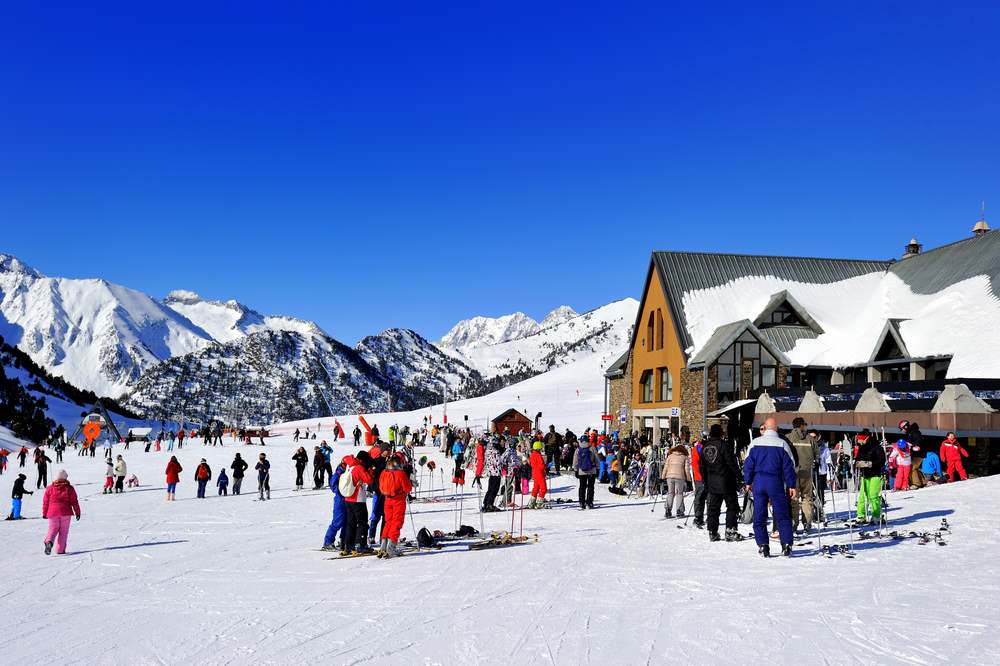skier dans les Hautes-Pyrénées : Saint Lary