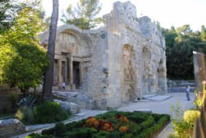 visiter-nimes-temple-diane