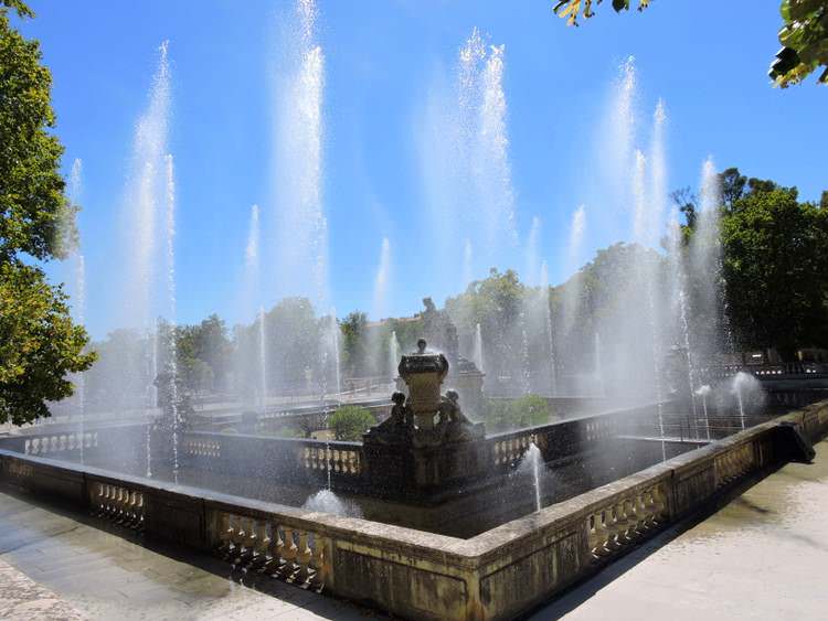 visiter-nimes-jardins-fontaine