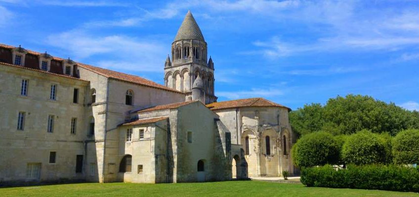 que visiter à Saintes en Charente-Maritime ?