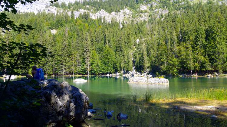 haute-savoie-lac-vert