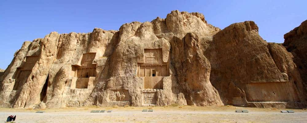 necropolis-Naqsh-e-rustam