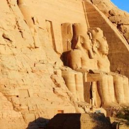 abou-simbel-Ramses-II