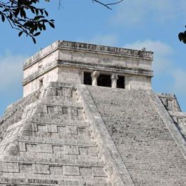 visite-chichen-itza-castillo