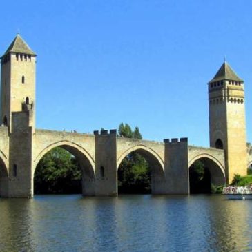 Pourquoi j’aime le Pont Valentré à Cahors…