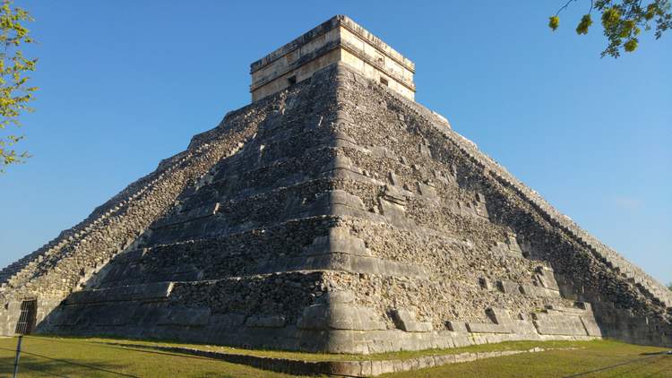 visite-chichen-itza-castillo