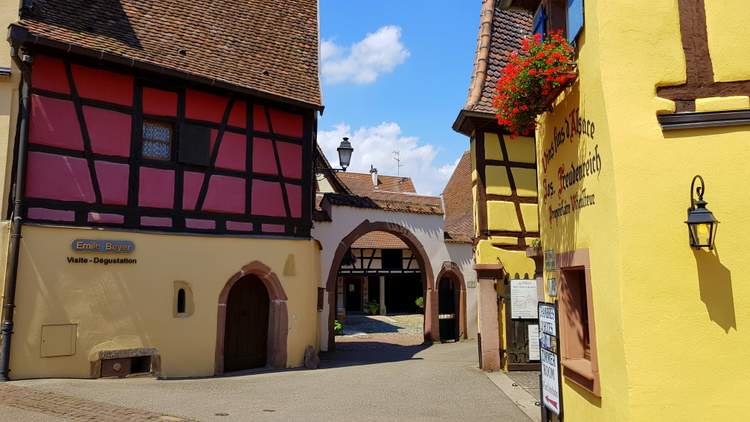 plus-beaux-villages-alsace-eguisheim