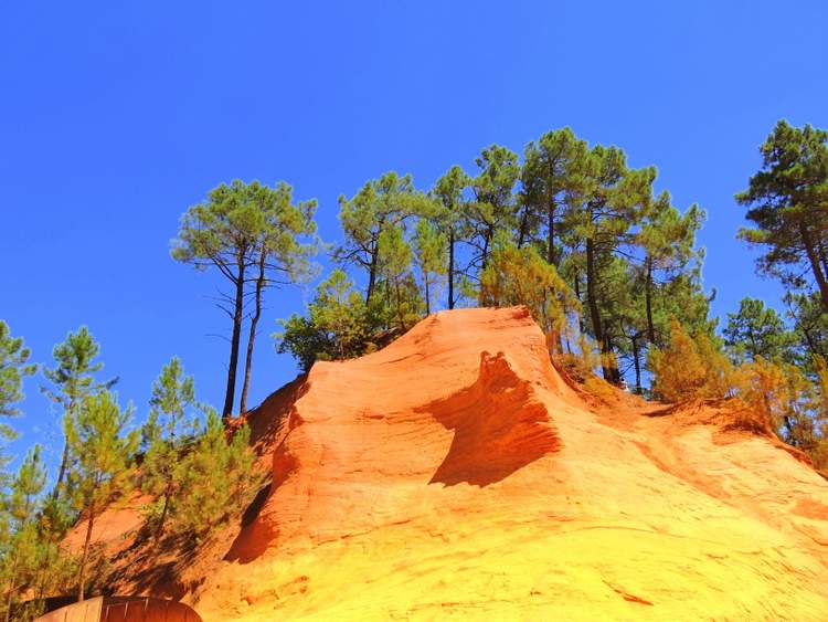 découverte du sentier des ocres de Roussillon dans le Luberon