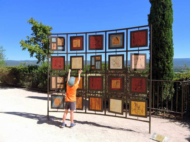 visite du villlage de Roussillon dans le Luberon