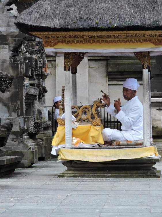 A Bali visite du temple de Tirta Empul