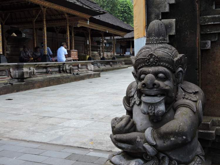 A Bali visite du temple de Tirta Empul