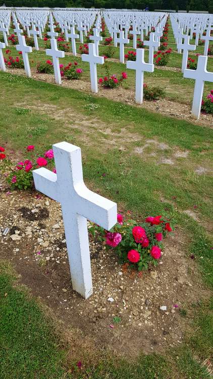 visite de l'ossuaire de Douaumont près de Verdun