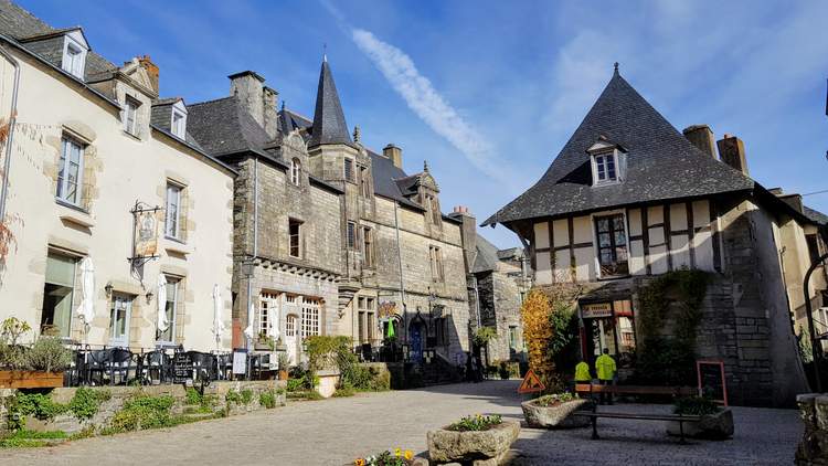 visite du village de Rochefort-en-Terre dans le Morbihan