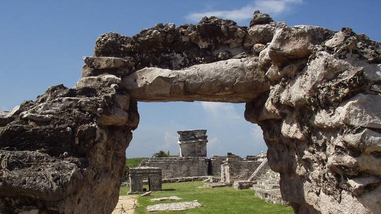 visite des ruines de Tulum dans la péninsule du Yucatan au mexique