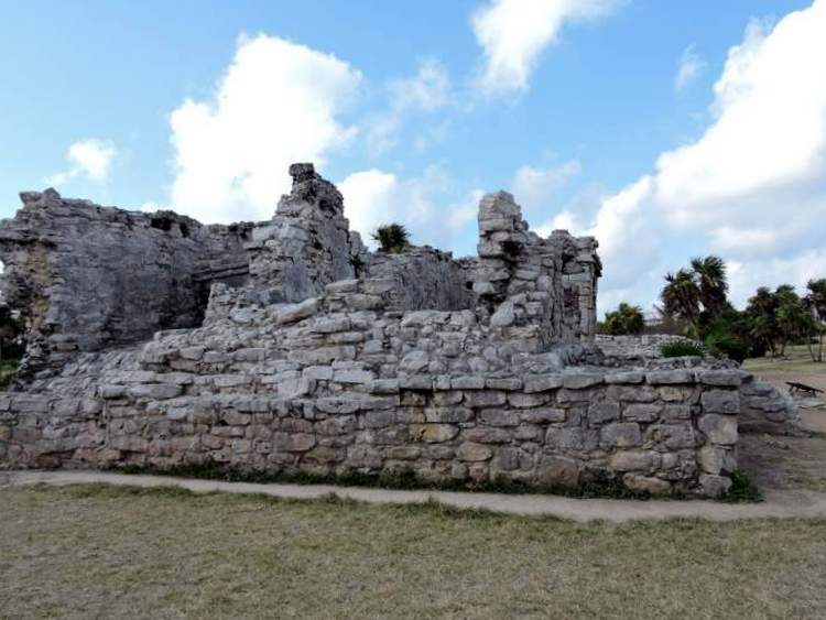 visite des ruines de Tulum dans la péninsule du Yucatan au mexique