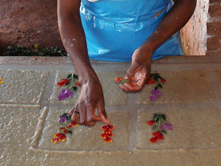 fabrication du papier antemoro - Madagascar