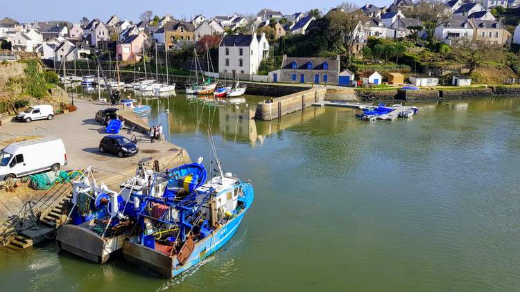 que faire au Bono dans le Morbihan ? port et vieux pont suspendu