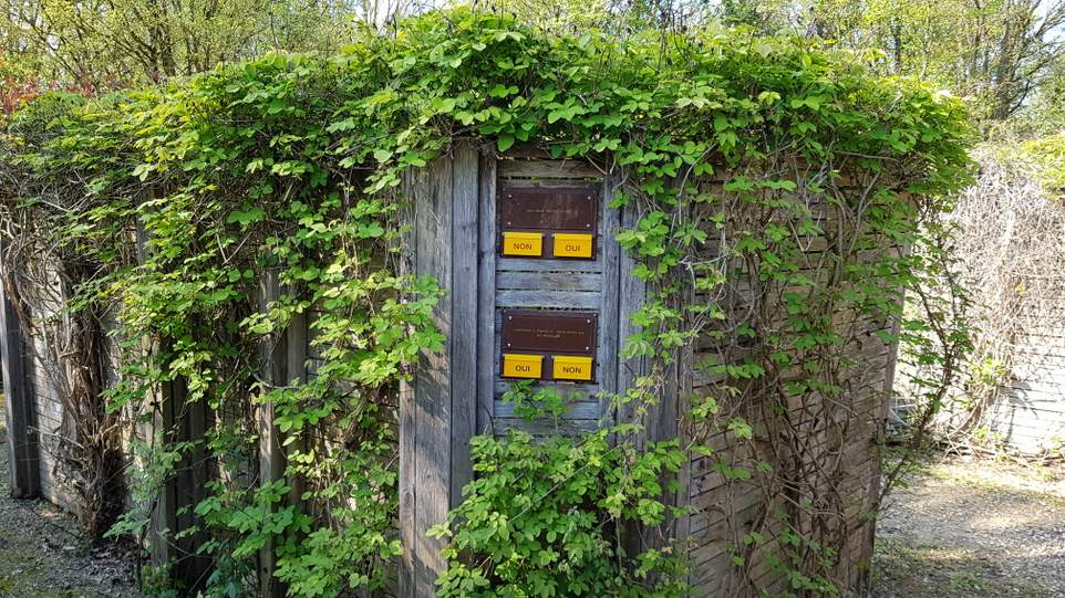 visite des tumulus de Bougon dans les Deux-Sèvres