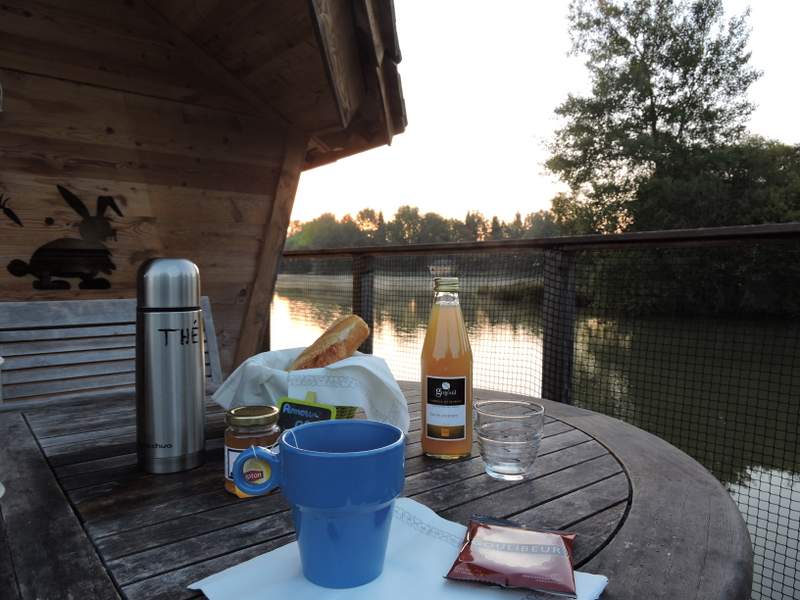 village flottant de Pressac dans la Vienne