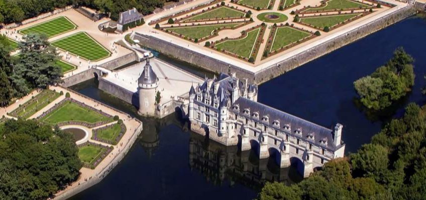 vol en montgolfière au dessus du château de Chenonceau