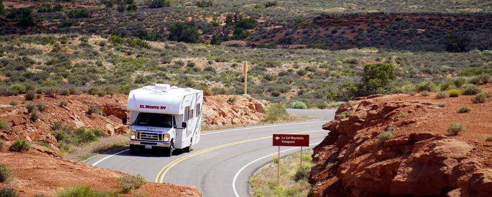 camping-car dans l'Ouest américain - arches national park