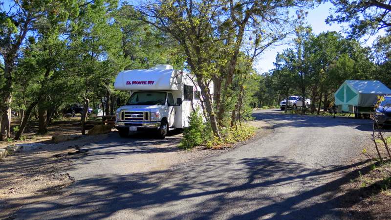 camping-car dans l'Ouest américain grand canyon