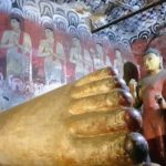 temple d'or à Dambulla - grottes sacrées