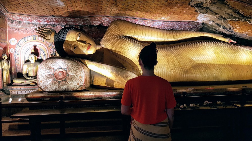 temple d'or à Dambulla - grottes sacrées