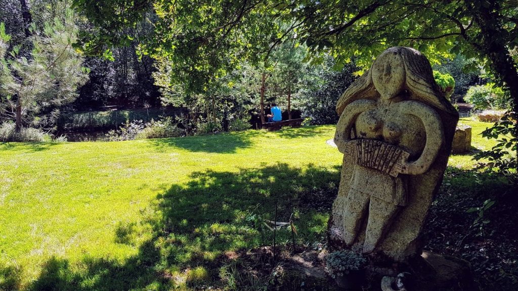 arboretum parc des sculptures Mare au Poivre Locqueltas