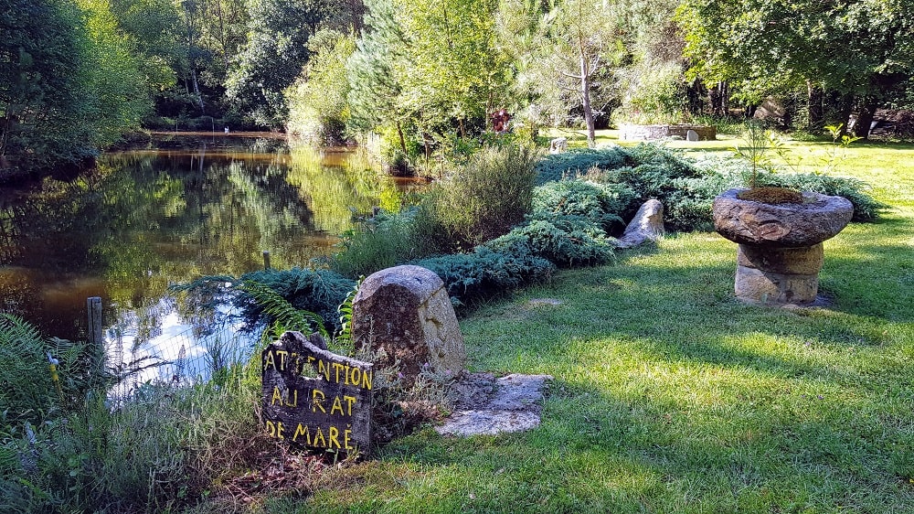 arboretum parc des sculptures Mare au Poivre Locqueltas