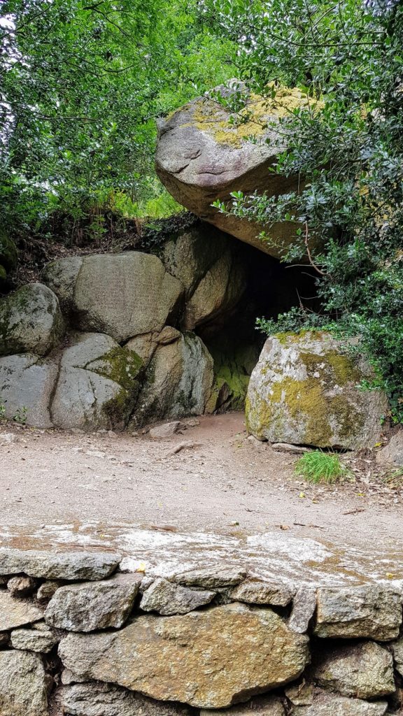 Clisson : domaine la Garenne Lemot - grotte d'héloïse