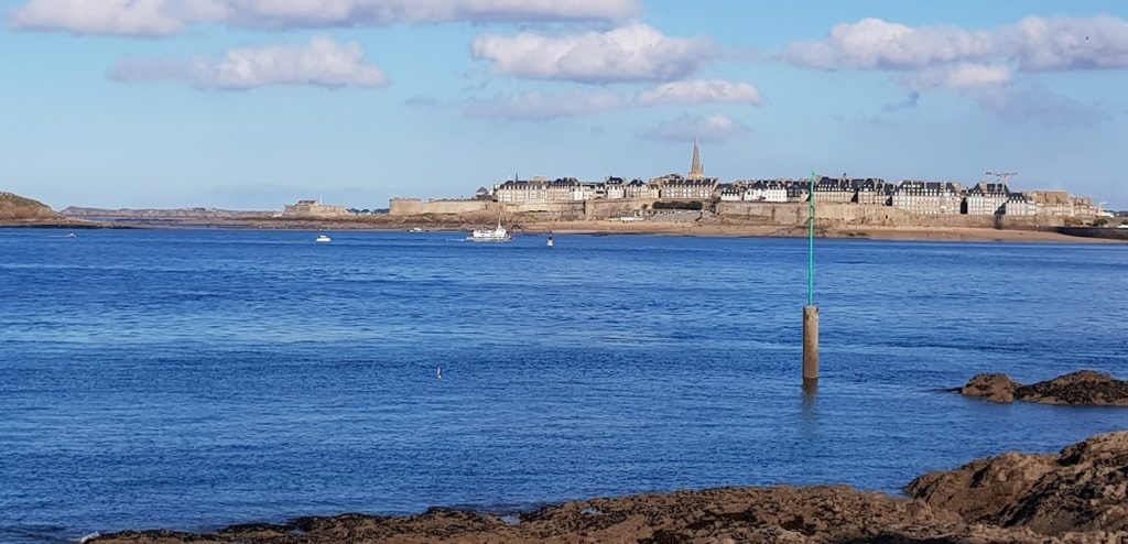 Saint Malo depuis Dinard - Géocaching en Ille-et-Vilaine : les trésors de Haute Bretagne