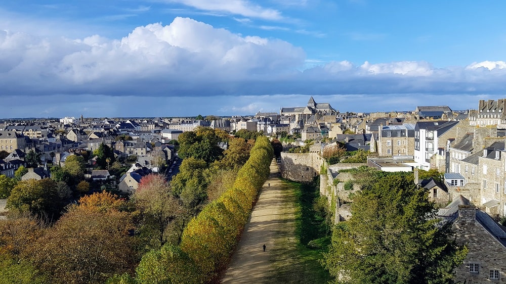 Vue depuis la terrasse - visite du château de Dinan