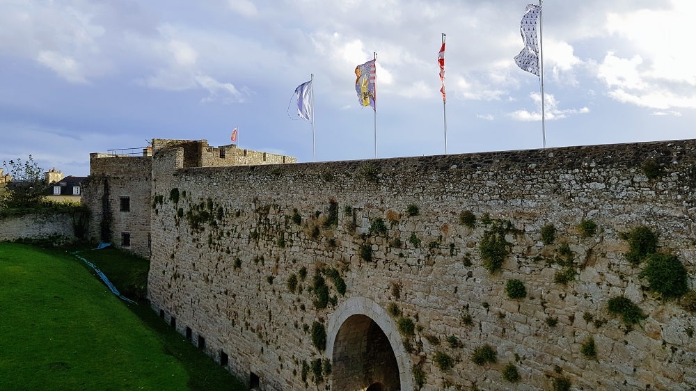 remparts -  château de Dinan 