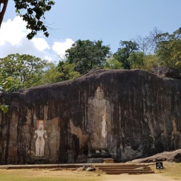 Sri Lanka : Buduruwagala et son Bouddha géant