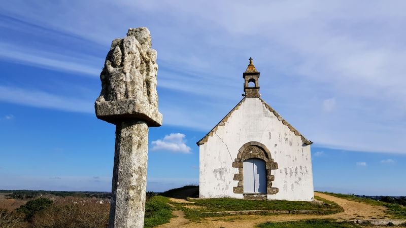 Que faire à Carnac ? tumulus et chapelle Saint Michel