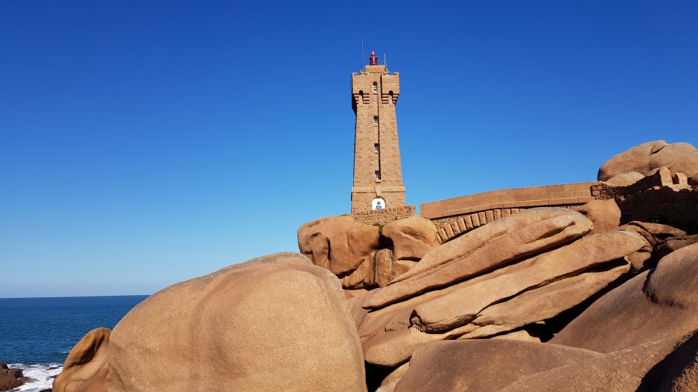 Phare de Ploumanac'h - Sentier des douaniers à Perros Guirec