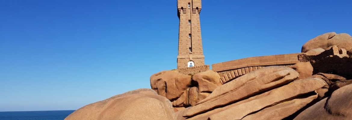 Phare de Ploumanac'h - Sentier des douaniers à Perros Guirec