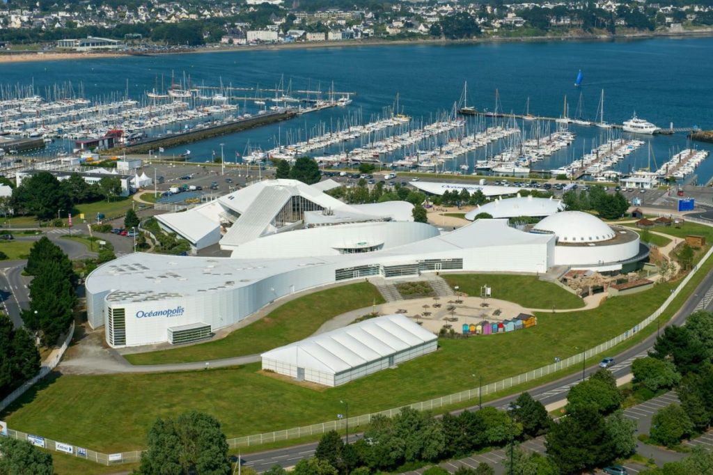 Vue d'avion de l'Océanopolis de Brest