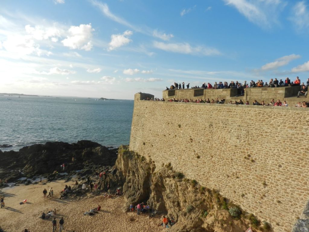 Saint Malo :  plage du Môle