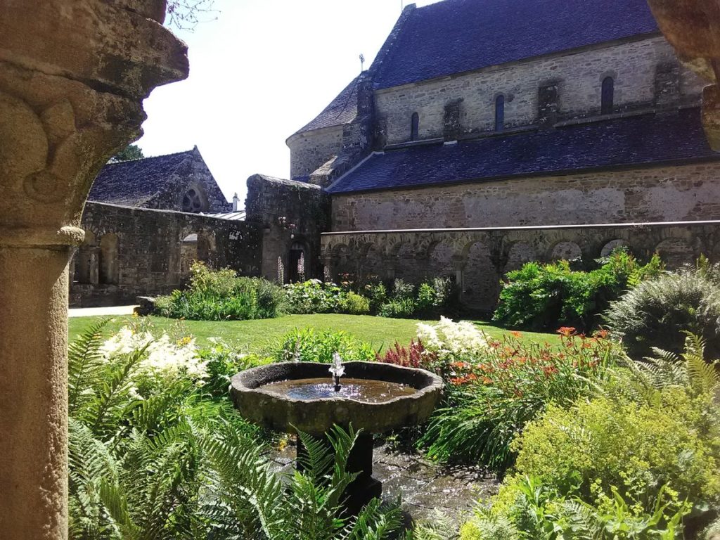 Que faire à Landerneau et dans les environs : abbaye de Daoulas