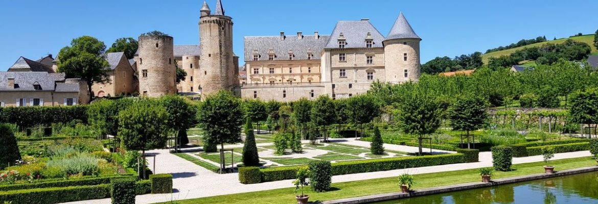 Château de Bournazel - château de la Renaissance dans l'Aveyron