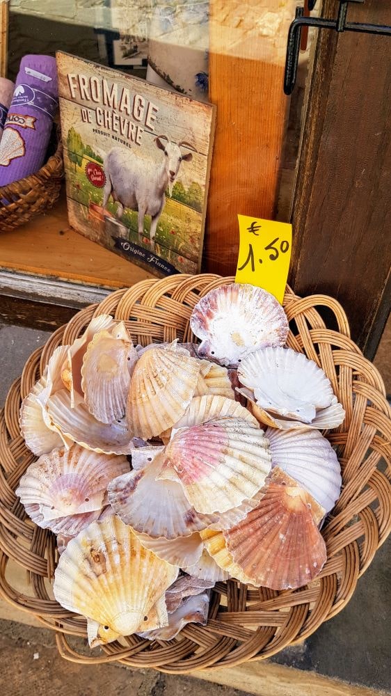 Visite de Conques, sur le chemin de Compostelle