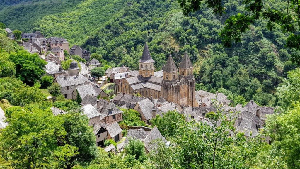 Eglise romane - Visite de Conques, sur le chemin de Compostelle