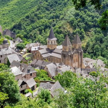 Visite de Conques, sur le Chemin de Saint-Jacques de Compostelle