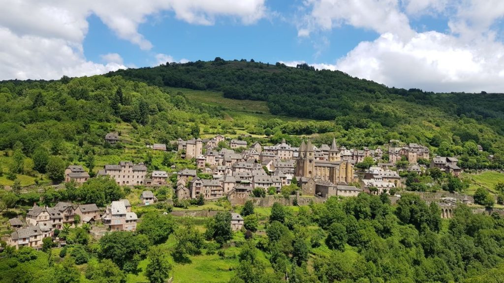 Visite de Conques, sur le chemin de Compostelle