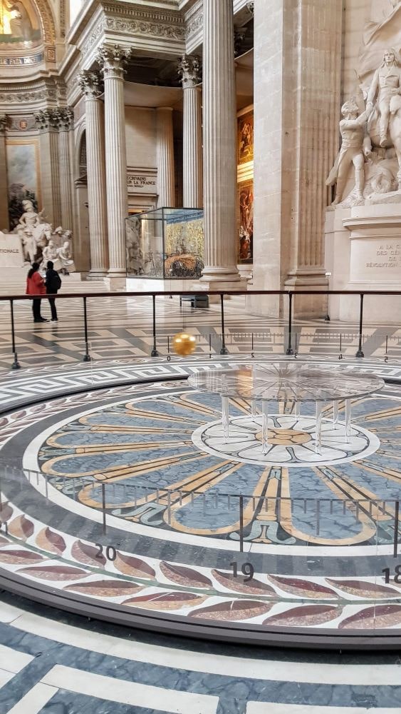 Pendule de Foucault - Visite du Panthéon à Paris - voyage à Paris en famille